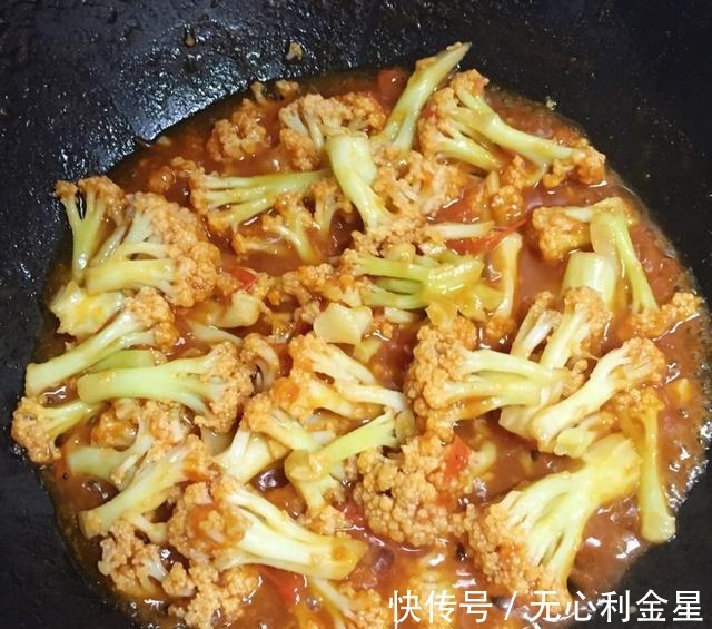 番茄炒软|酸甜开胃的番茄炒菜花，一道振奋食欲，健康营养的家常炒菜！