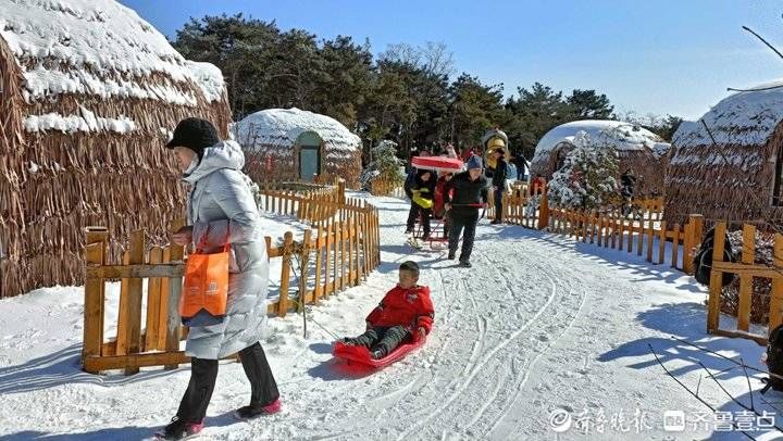 冰雪|温暖过年｜冬奥会带火冰雪游！“先天条件”不足的济南如何出圈？