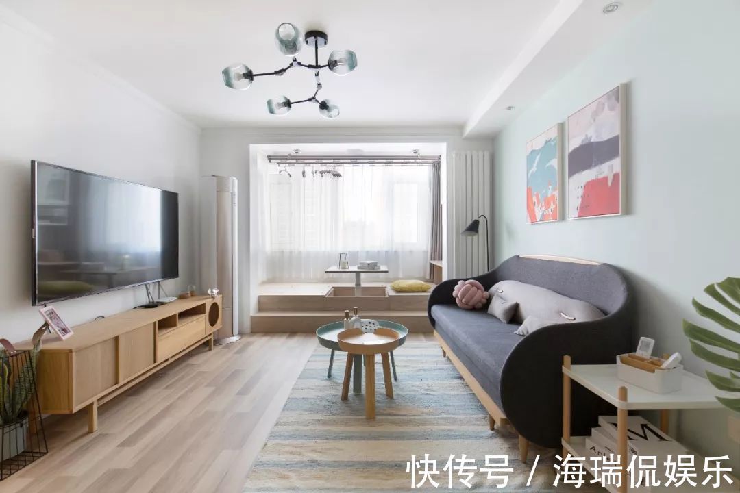 三人位|客厅沙发这样摆放,面积直接大了一倍,邻居见了挤爆门来学!