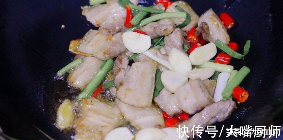 ?做白菜炖粉条，别搞错了顺序，教你3个技巧，做出地道“东北味”