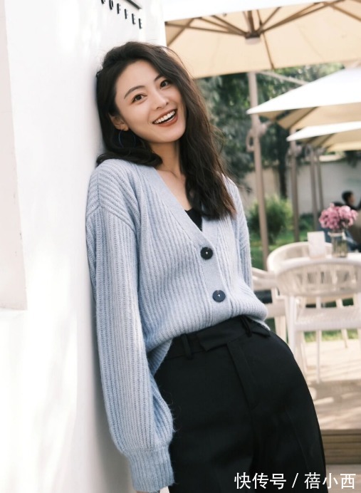 九分裤 微胖女生别乱穿裤子,小黑裤才最适合你,配毛衣、西装都很时髦