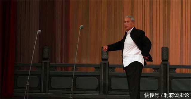 结束|钱浩梁:表演结束,他还是《红灯记》中的那个“李玉和”