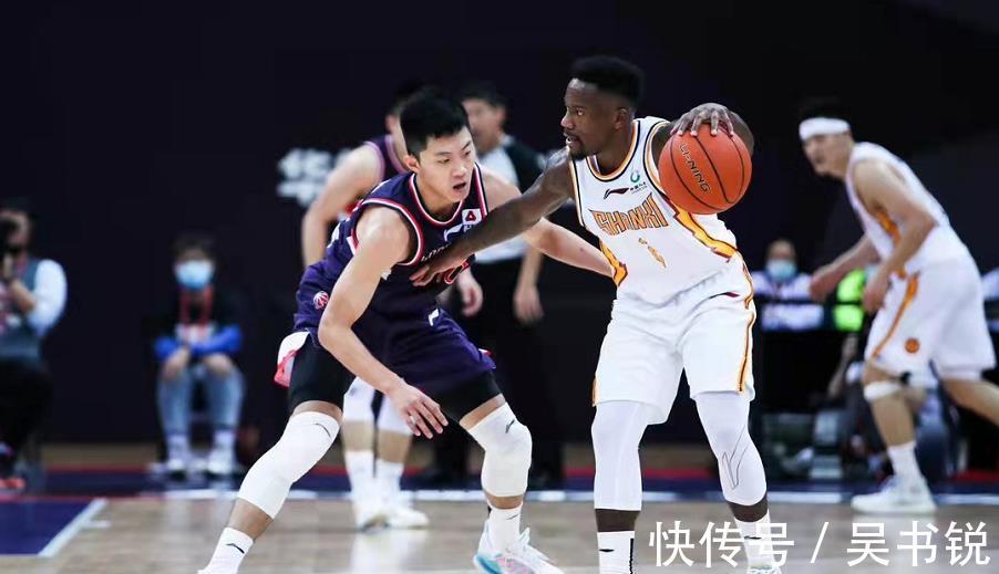 全华班|2分险胜,最后一分钟轰出6:0!郭士强怒吼庆祝,全华班不惧外援