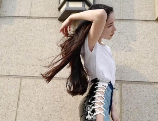 女朋友|变形计他被称“最富主人公”，父母身价上亿，女朋友才是重点