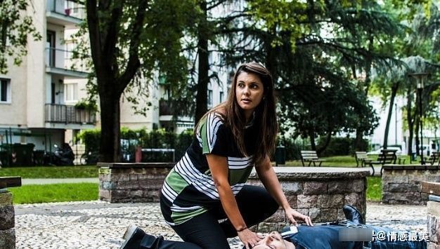 孩子|孩子头上磕了个包,妈妈一个小动作致其昏迷,很多家长都这么做过