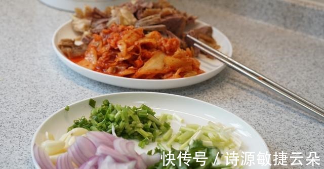 不要再吃外卖了,自己在家做炒饭,干净还卫生!