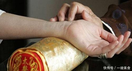 伤寒论|张仲景治上热中寒的小方子两味药,改善一边上火,一边脾虚