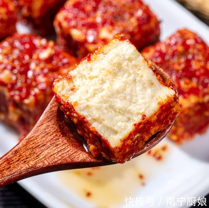 腐乳有白腐乳和红腐乳,买哪一种好?看完文章长知识了,别纠结了