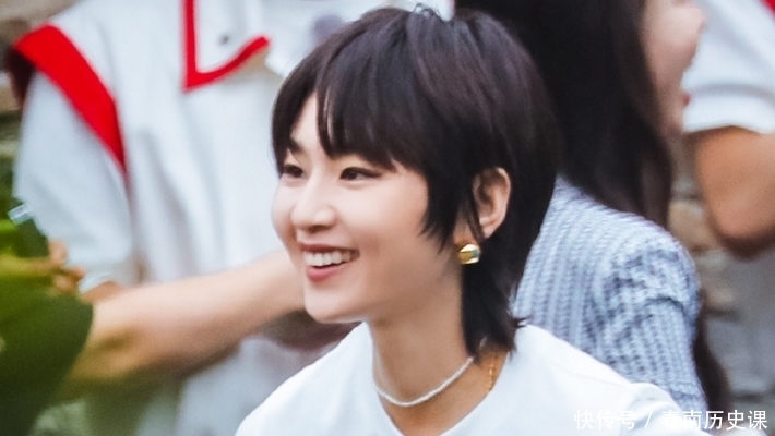 养眼|《奔跑吧》下期阵容养眼,谭松韵李沁实力加盟,还有多位当红歌手