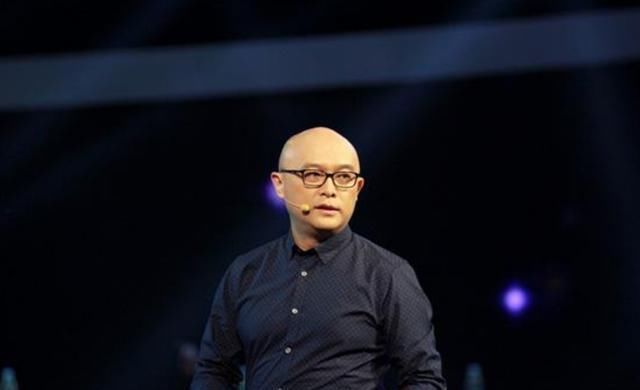 攀亲家|孟非女儿初长成,23岁颜值神似章泽天,难怪郭德纲着急“攀亲家”