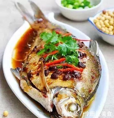 教你美味蒸鱼做法，色香味俱全，不学就后悔啦！