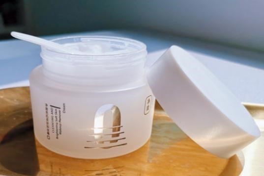 大牌 好用到尖叫!被严重低估的国货护肤品丝毫不输大牌,早就该被夸了!