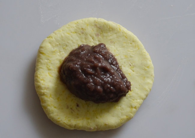 南瓜饼用糯米粉还是面粉,大厨教你做一个不一样的南瓜,太香了