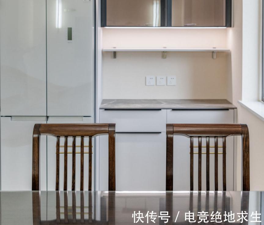 空间|将三居室,爆改成父母钟爱的一居室,处处彰显中式的美