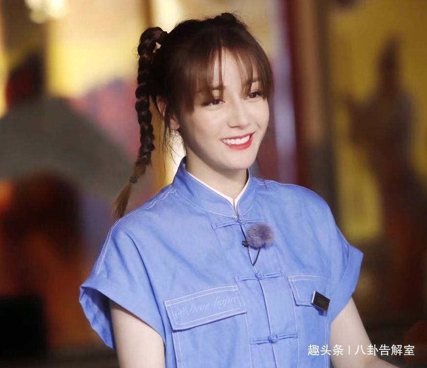 喊“胖迪”不太妥，喊“姐姐”又有點怪，蔡徐坤叫法顯高情商