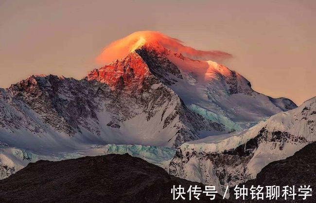 登山|珠峰著名的遗骸：绿靴子，已成登山地标，时隔20多年为何不安葬？