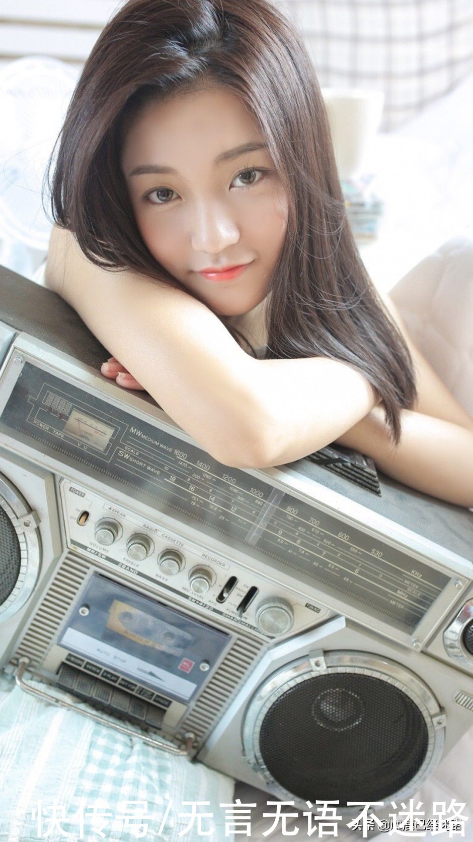 吊带背心|清新小美女，吊带背心穿搭，甜美居家