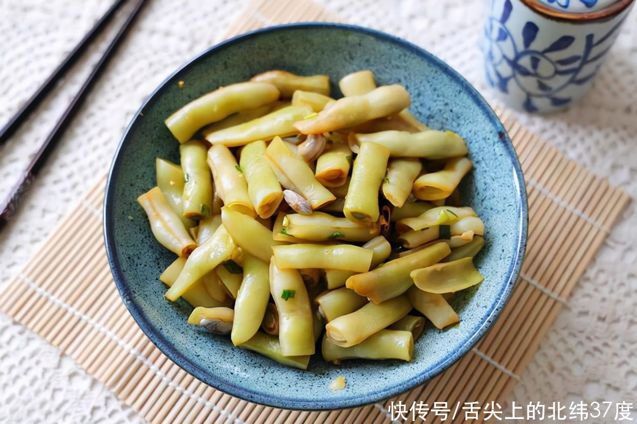 下酒|秋天不能错过这道素菜,简单一拌,下酒又下饭,爽口更开胃,香