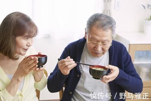 吃肉|人老了就不能吃肉了?50岁后,这4种肉不妨多吃一点,对身体好