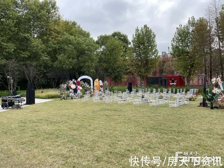 ·红坊|华侨城·红坊新拍现场图片,实时了解楼盘新动态