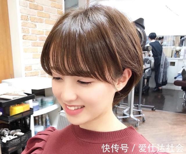 脖子|有这4个特点的女生,短发颜值更高!别再一味的选择长发,土挫圆