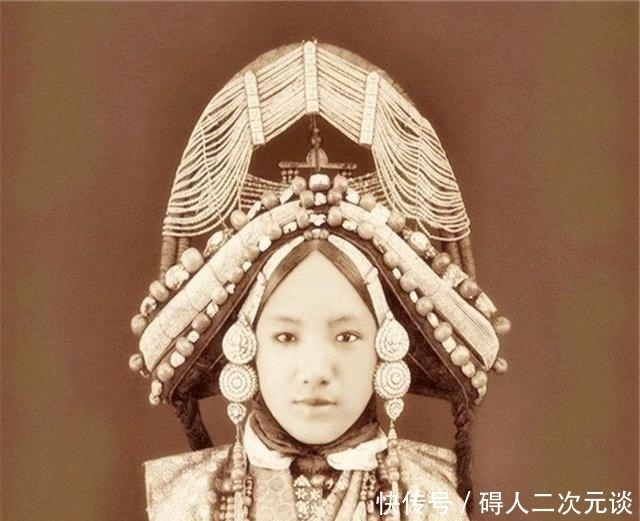 小妾|晚清女性真实长相:福晋端庄秀美,富贵人家小妾真漂亮!