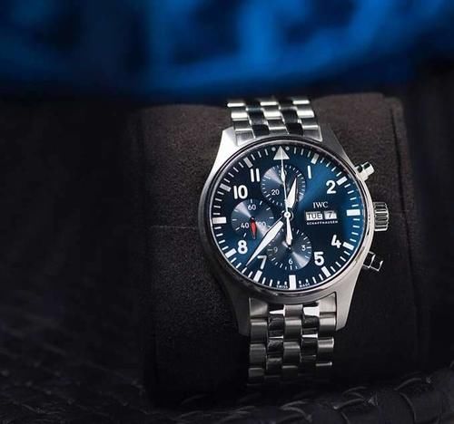 去健身房锻炼戴什么表？四款高级男士运动腕表盘点