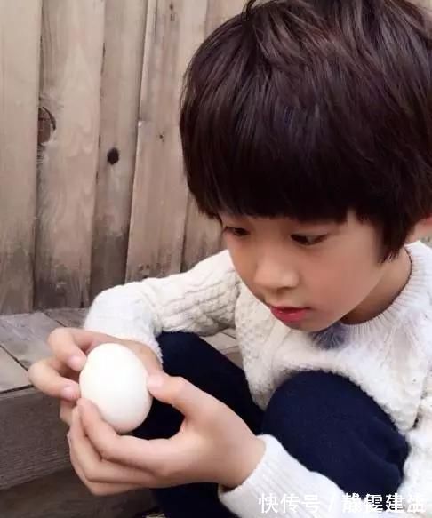 家长|孩子脸上有这3个特征,长大后颜值不会太差,父母不妨对照看看