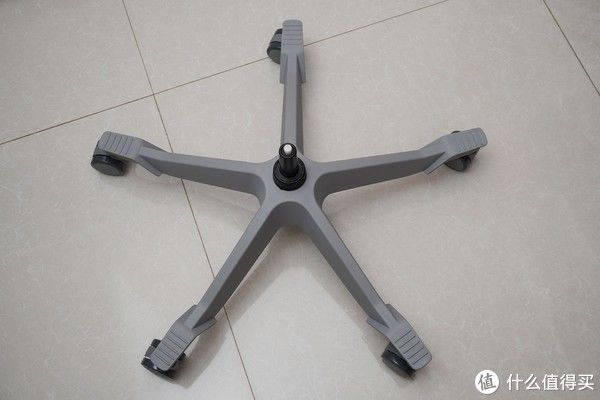 坐垫|品质生活 篇六十六：从网易严选人体工学椅3.0 VS 2.0，看人体工学椅怎么选？