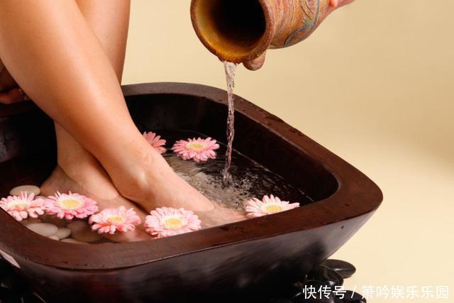 晚上睡觉前有4件“长寿事”,若你都爱做,恭喜可能长命百岁