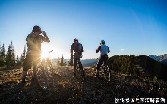 胆汁|肝不好，身体有4个信号，这1“酸”若你爱吃，肝会更加鲜活红润