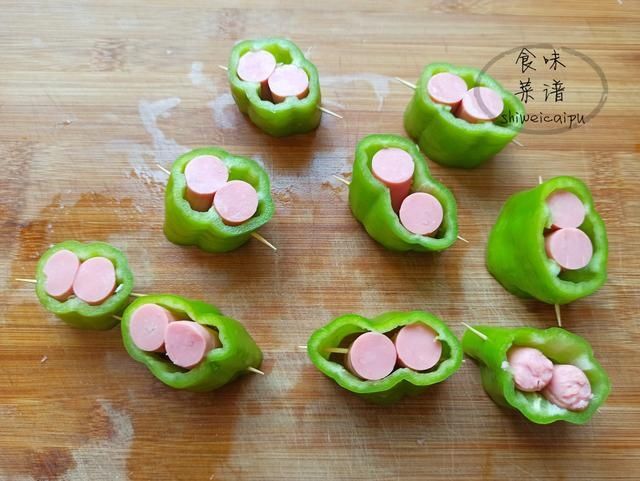 做法|火腿肠不要直接吃，教你3种简单做法，香辣又过瘾，上桌就被扫光