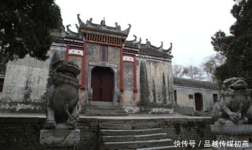 历史悠久，雄伟壮观，隆中传统十景之一，湖北省襄阳武侯祠