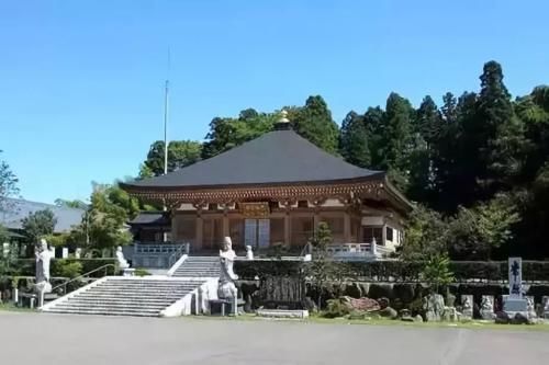 福建又一寺庙走红，坐拥“第一天然大佛”，距漳州1.5小时车程