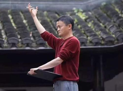 刚需|该买房还是持有现金这3个消息传来，有人欢喜有人忧