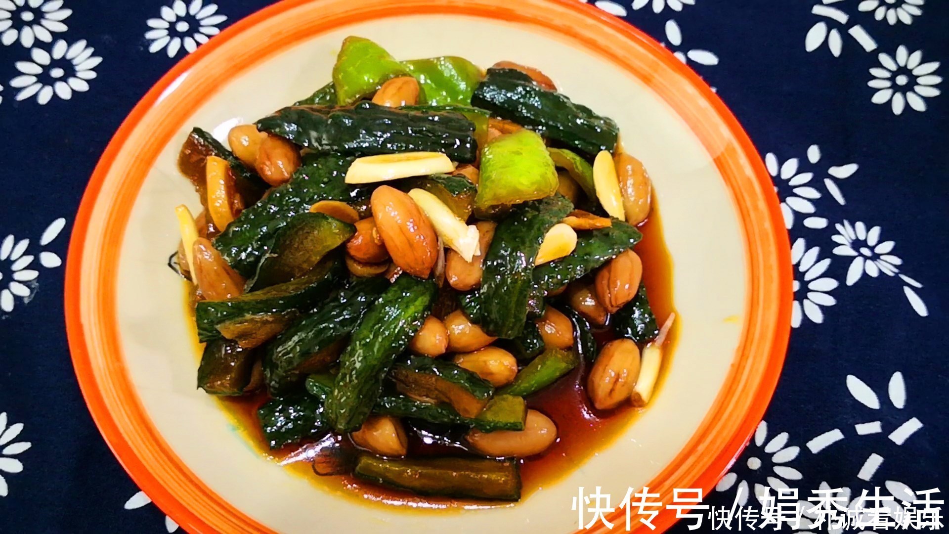 腌黄瓜，最忌直接加盐，难怪黄瓜不脆不入味，大厨如此做才对