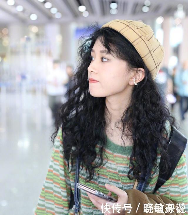 姐妹|发量少就留这3款发型,掉头发都不心疼了呢,秒变发量王者