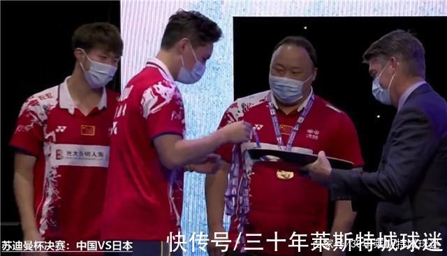 中国队|张军的肚子又大了!率平均23岁的国羽站上冠军领奖台,日本很羡慕