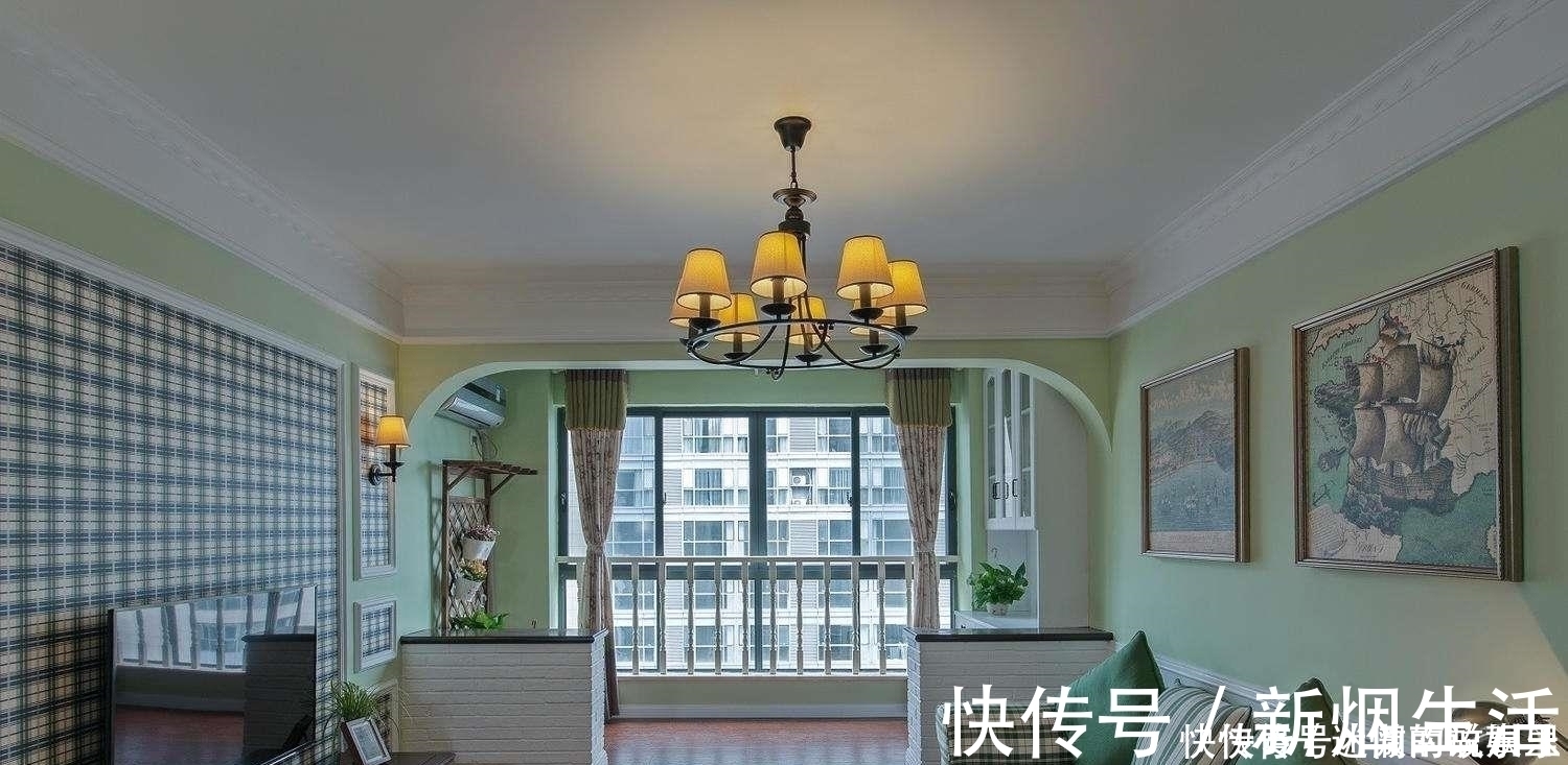 实用|阳台早就不流行装推拉门了,现在有钱人都爱这种设计,漂亮又实用