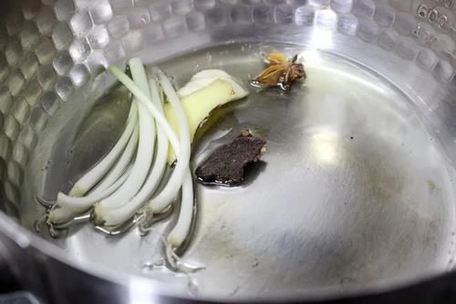  锅巴|电饭锅一焖就搞定的煲仔饭，有肉有菜还有焦脆锅巴！