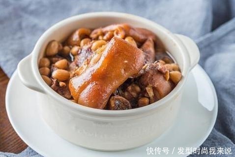 炖猪蹄时，别只会焯水，大厨教你正确做法，猪蹄又香又烂，没腥味