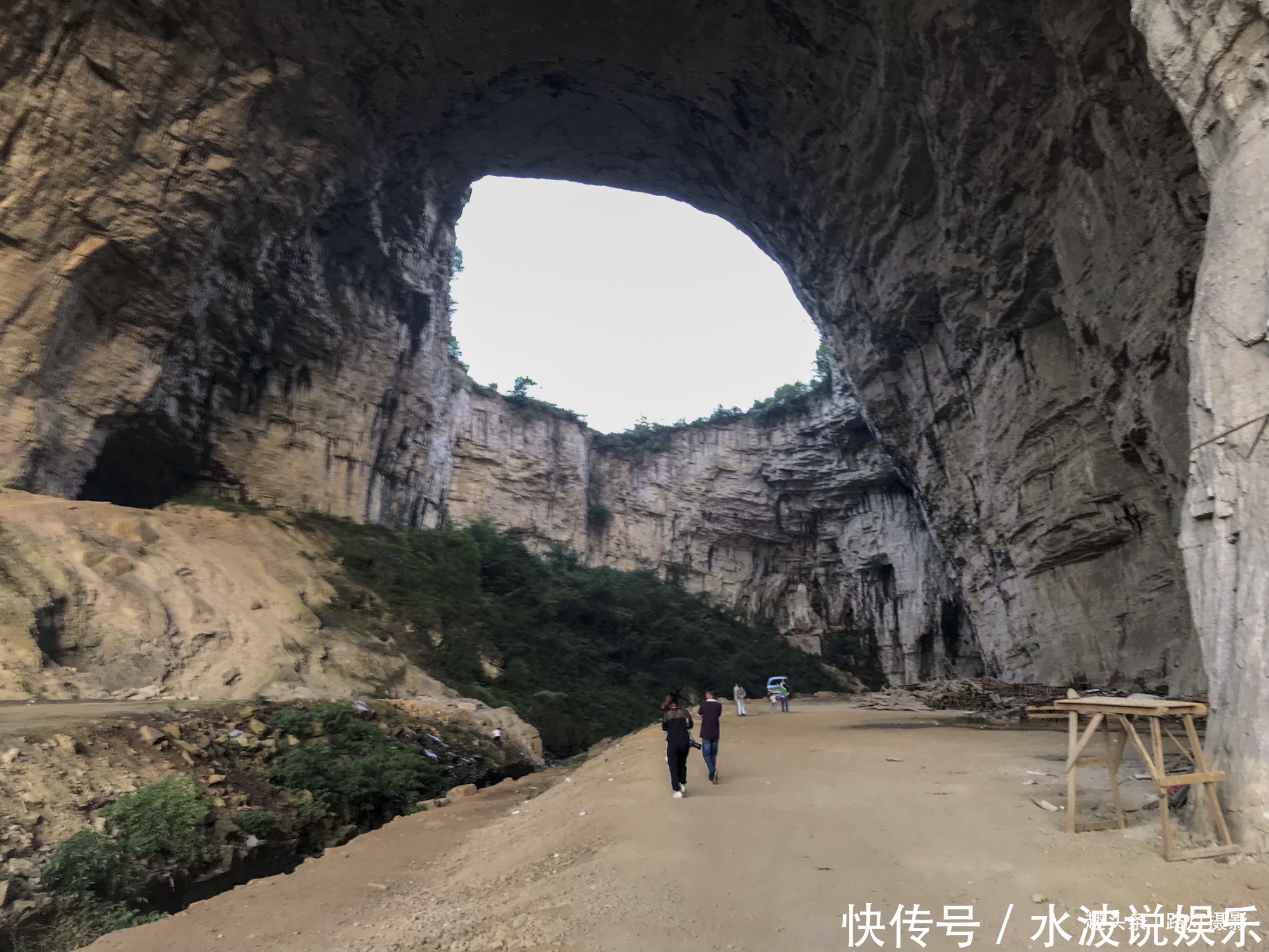 天生桥|贵州现世界最高天生桥石洞，面积超5000平米，一条暗河流向成谜