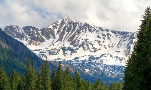 西藏|在神秘的雪域高原，藏着八座神山，如同山海经里的神话一般！