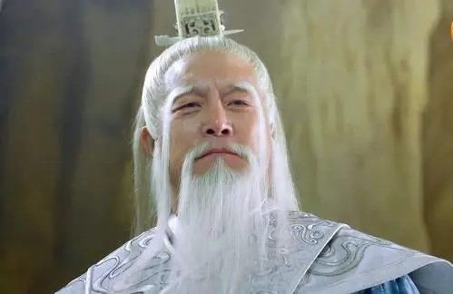 神兽!有一个来自虚空世界的神兽,被上古圣人打败,化为鸿钧老祖!