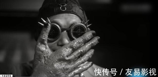 《导演请指教》第一期，梁龙作品引争议，现场小哥说的话才是亮点