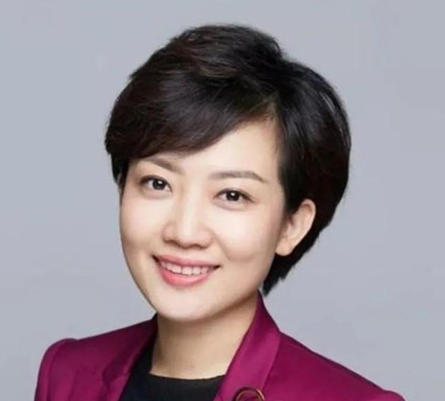 央视@央视三大未婚美女的书法各具魅力,堪称人美字牛,才气飞扬!