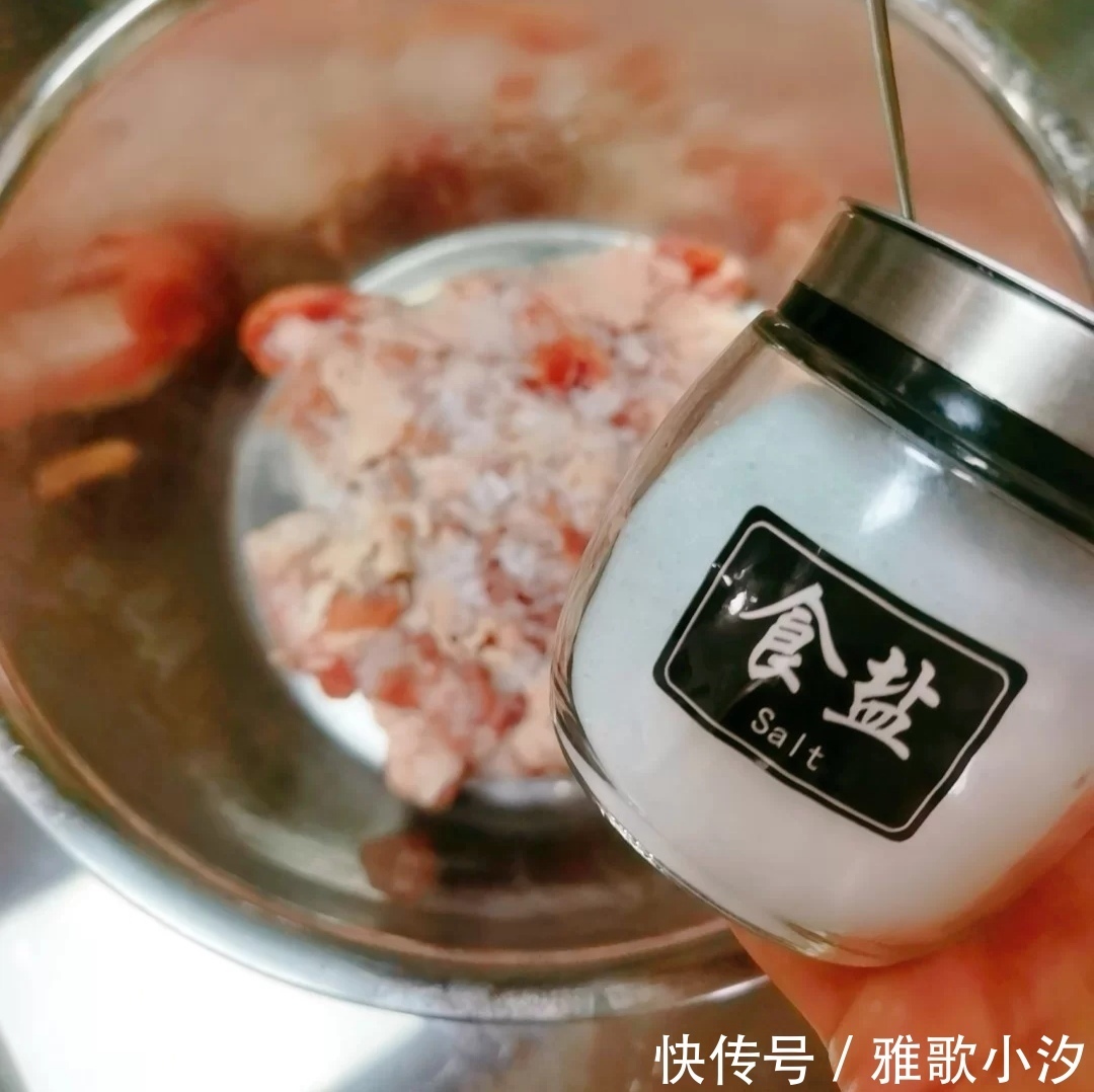 如初|解冻肉类的“捷径”找到了,不泡不加热,只需5分钟鲜肉柔软如初