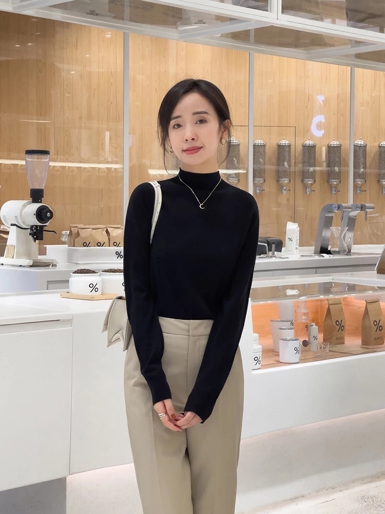 半身裙 秋天,“针织衫”这样穿才洋气,这些穿搭值得借鉴,温柔又时髦