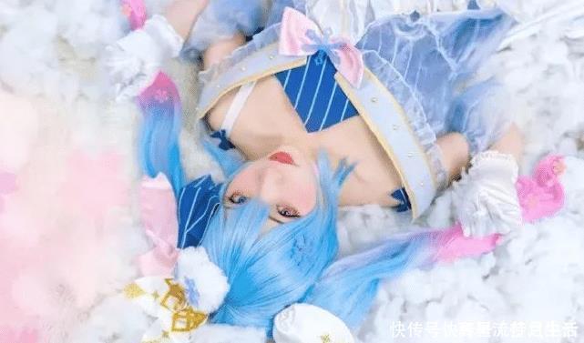 coser|女仆装正片cos,小姐姐膝盖上绑手环,意外美出新高度