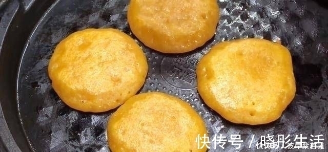 胡萝卜饼|苹果和胡萝卜真好吃。它们柔软,糯甜可口,易于消化